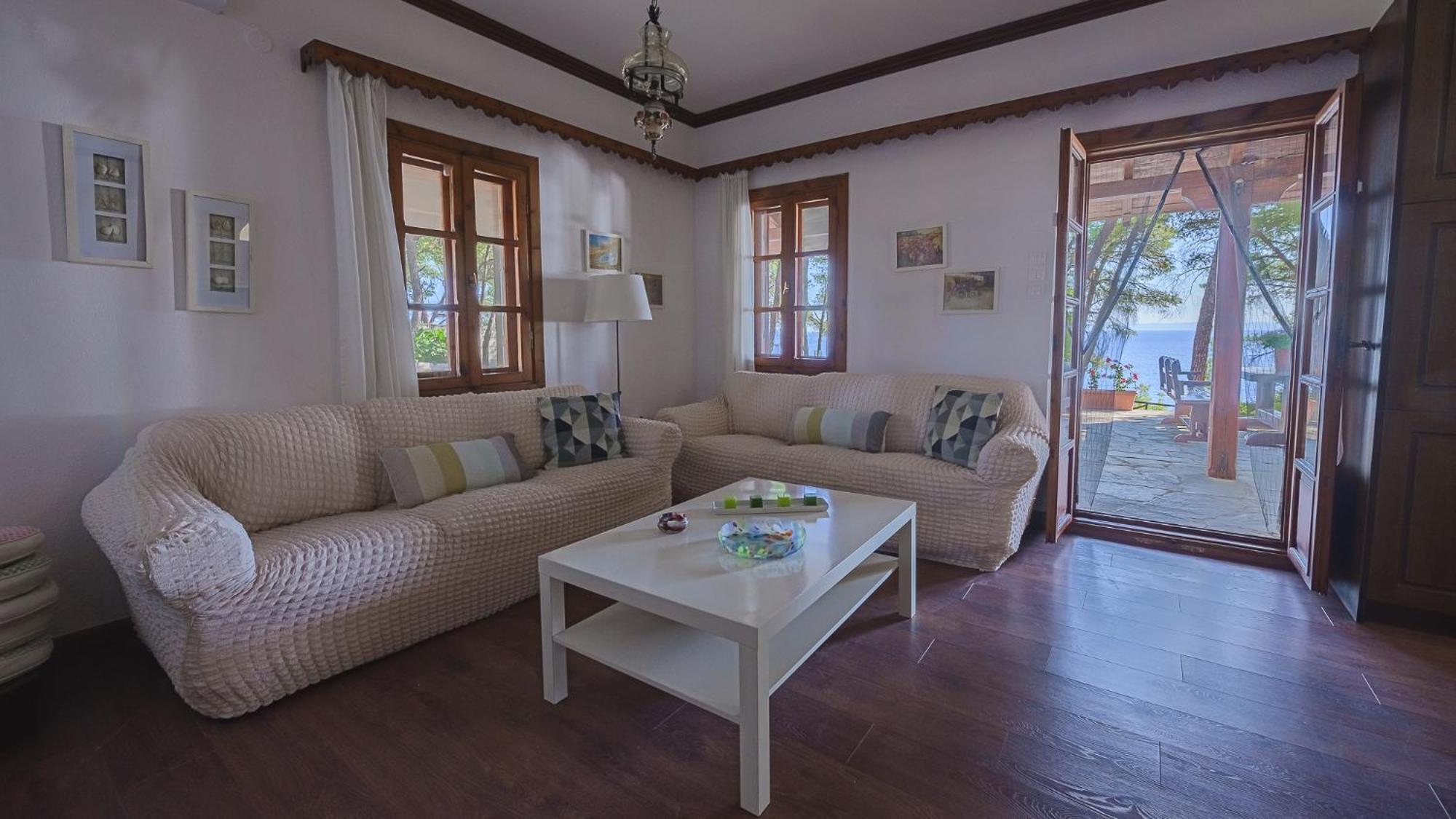 Squirrel Beach Front Villa, Metamorfosi Εξωτερικό φωτογραφία